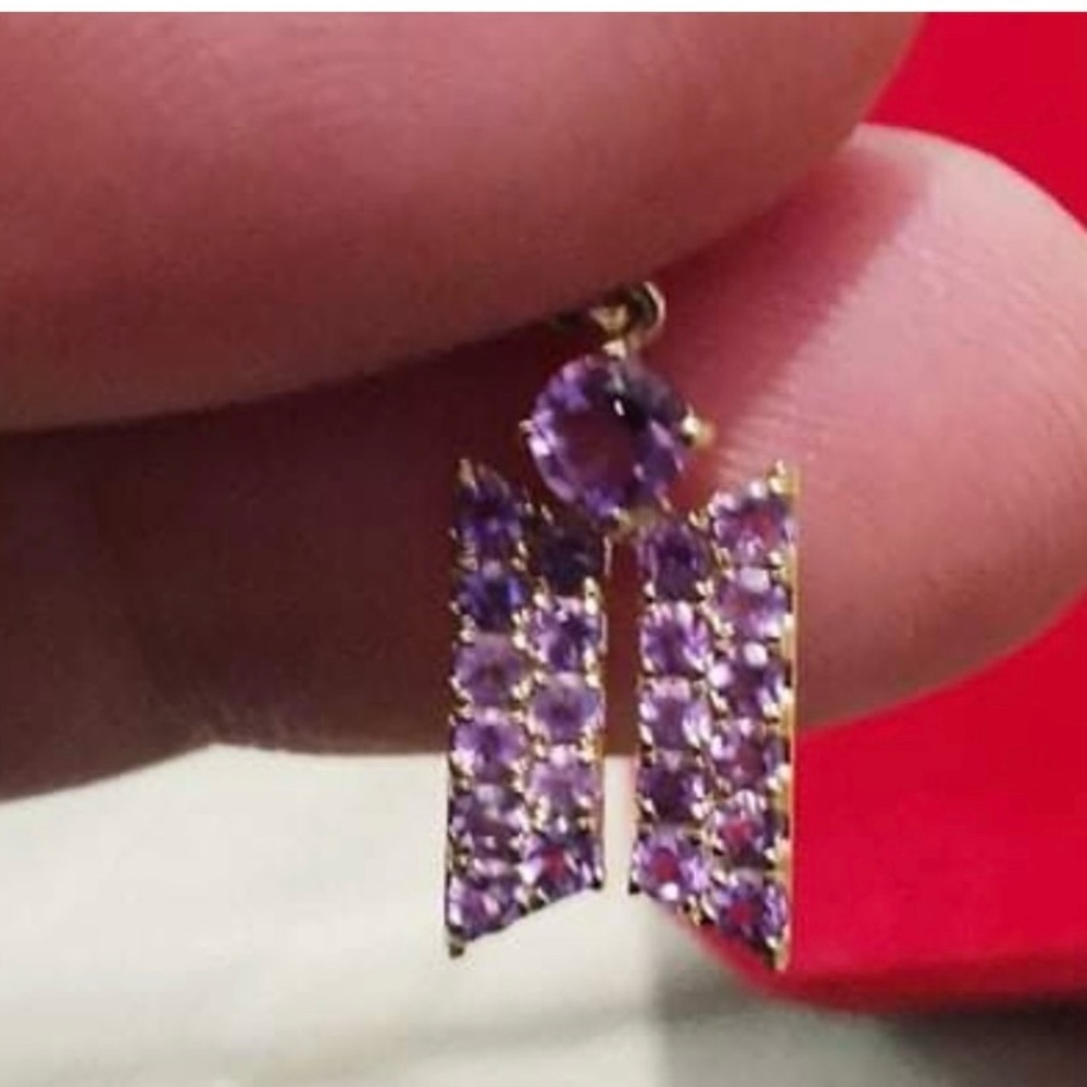 BTS Necklace in 18k yellow gold with natural AMETHYST.
